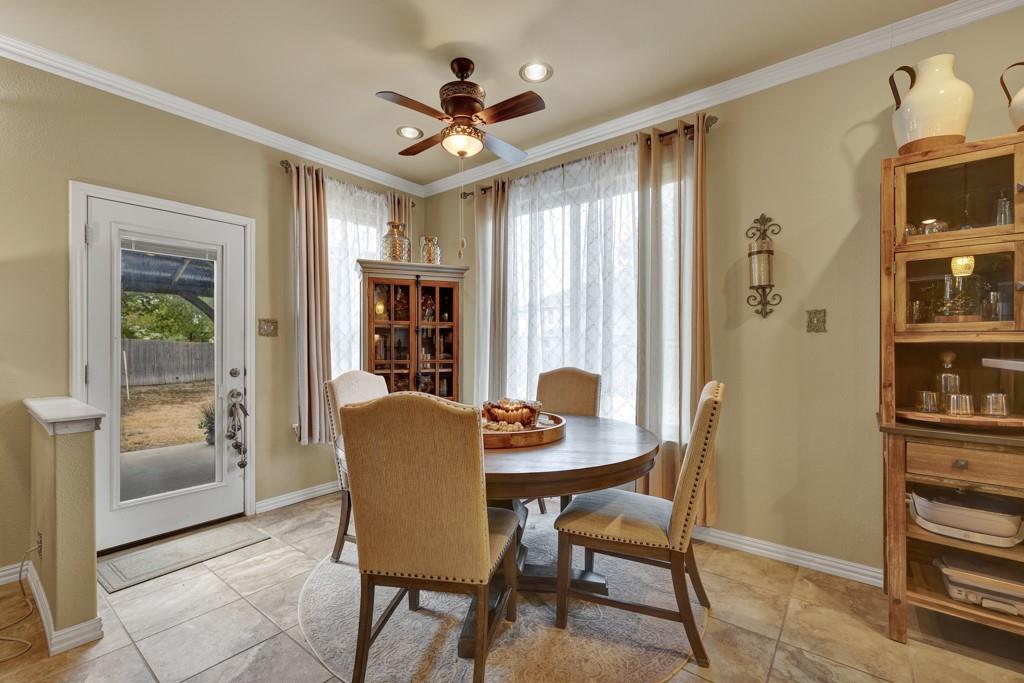 Image 17 of 39 For 522 Pecos Cir