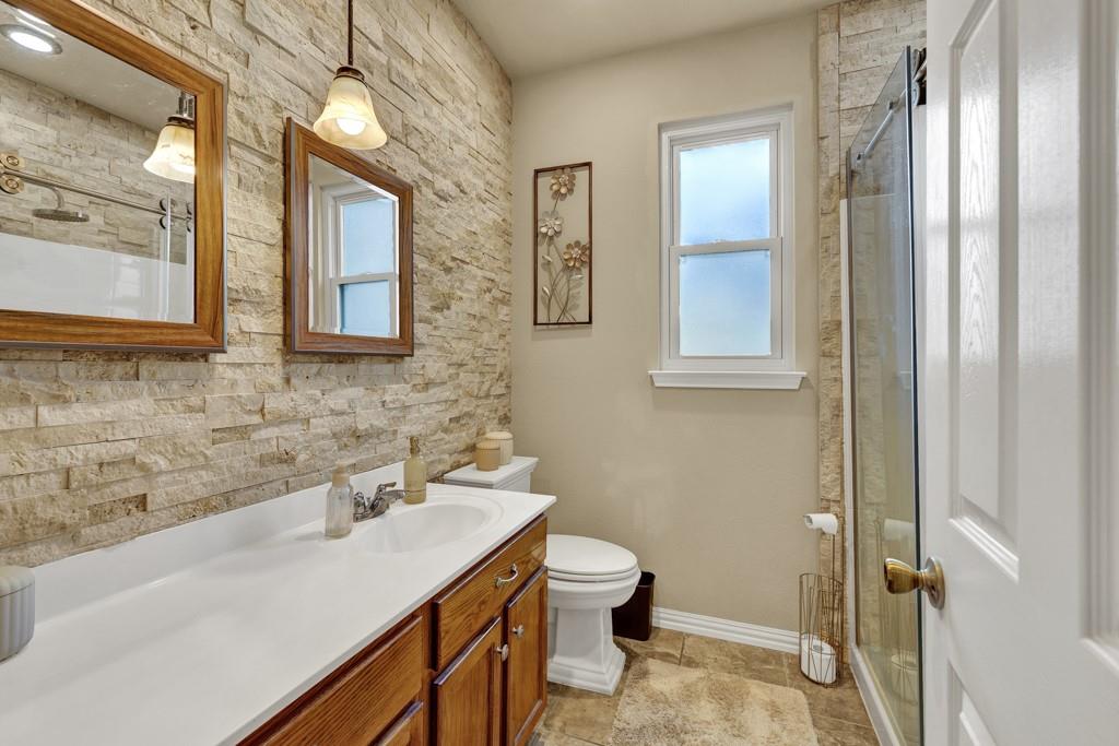 Image 26 of 39 For 522 Pecos Cir