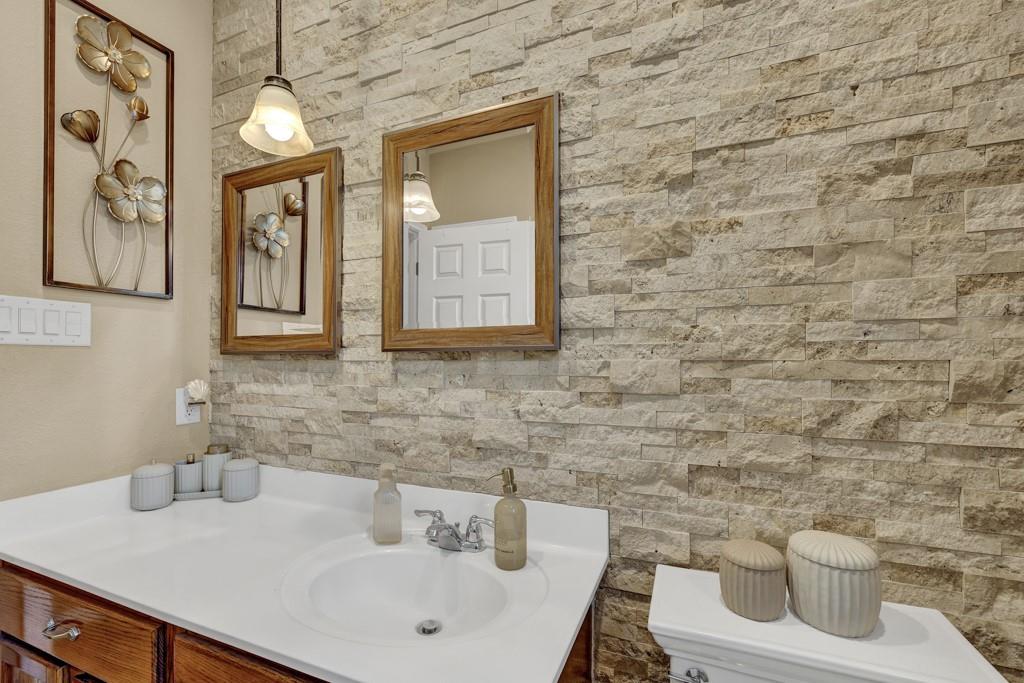 Image 27 of 39 For 522 Pecos Cir