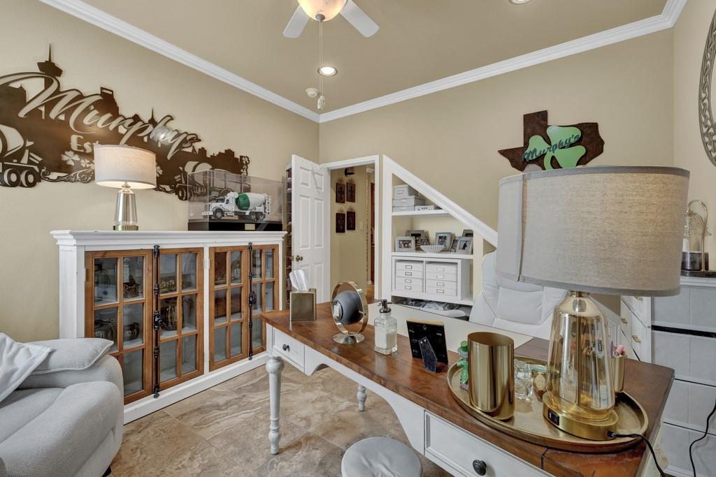 Image 29 of 39 For 522 Pecos Cir