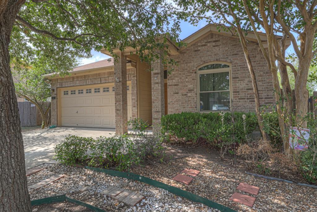 Image 3 of 39 For 522 Pecos Cir