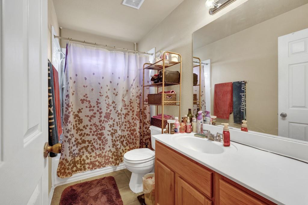 Image 31 of 39 For 522 Pecos Cir