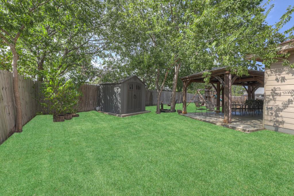 Image 36 of 39 For 522 Pecos Cir