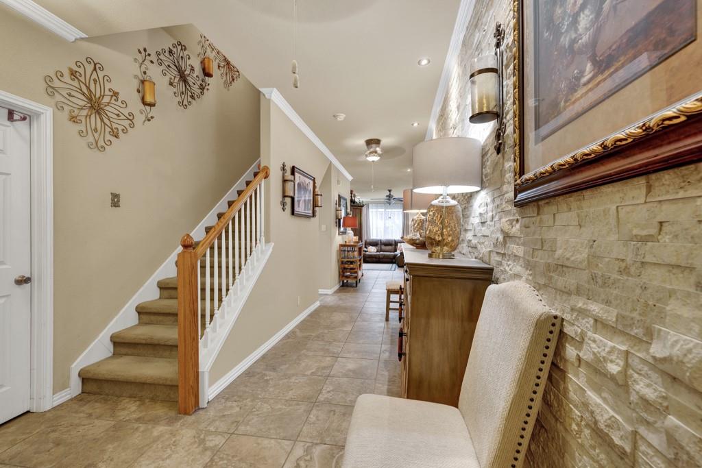 Image 4 of 39 For 522 Pecos Cir