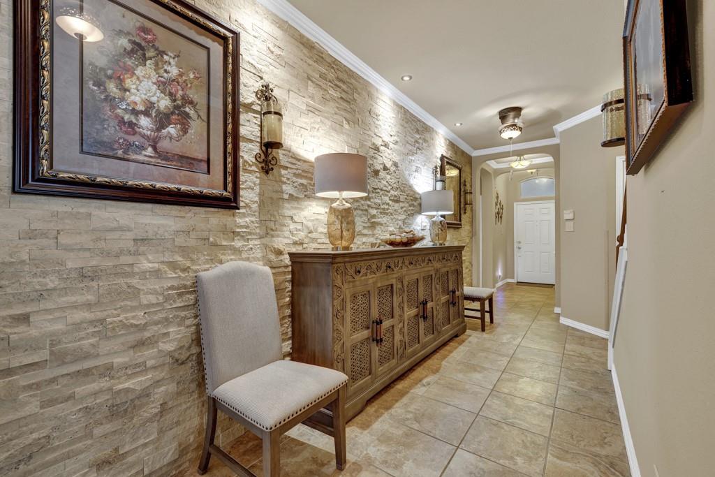 Image 7 of 39 For 522 Pecos Cir