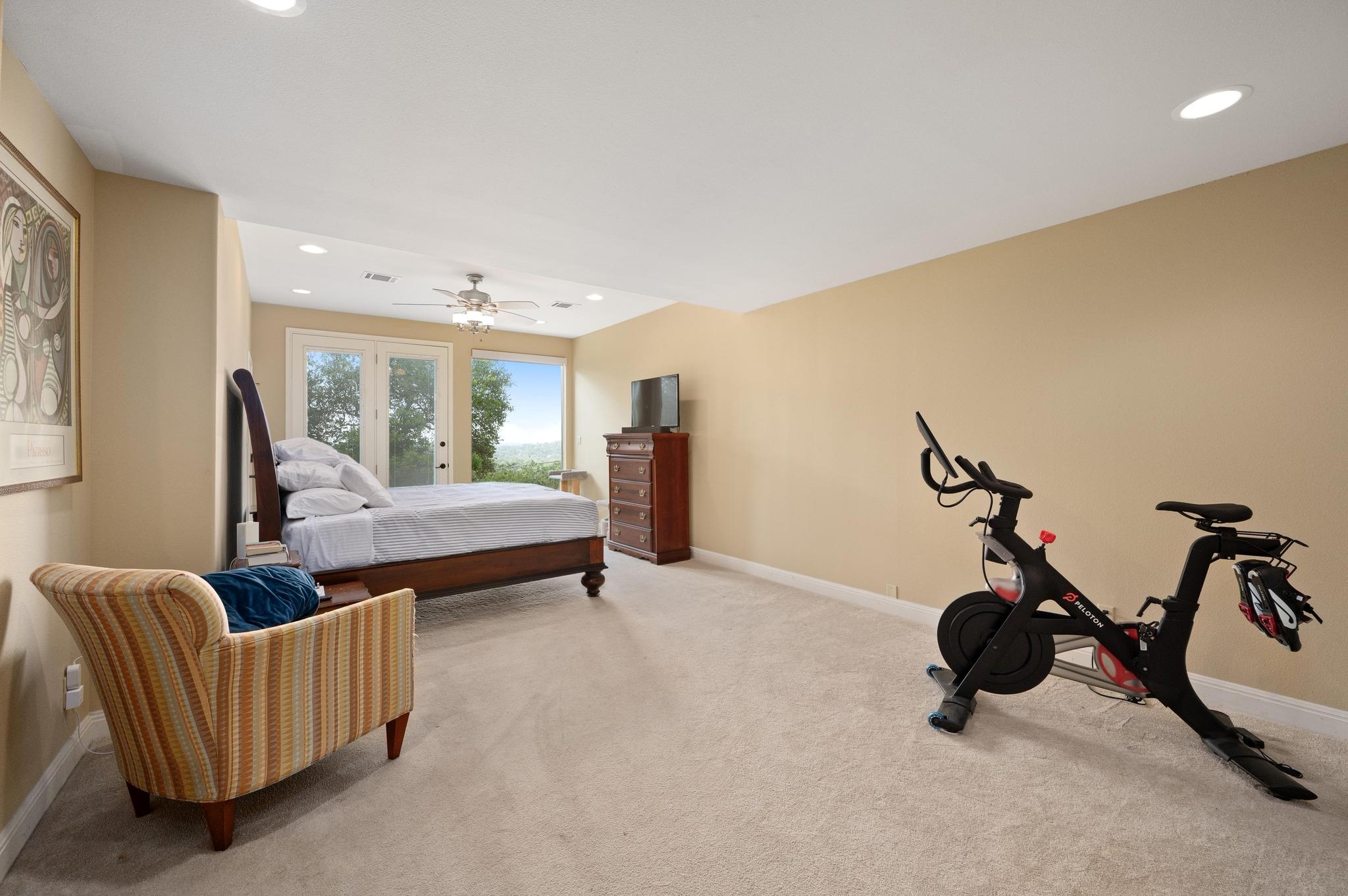 Image 16 of 40 For 6507 Mesa Dr