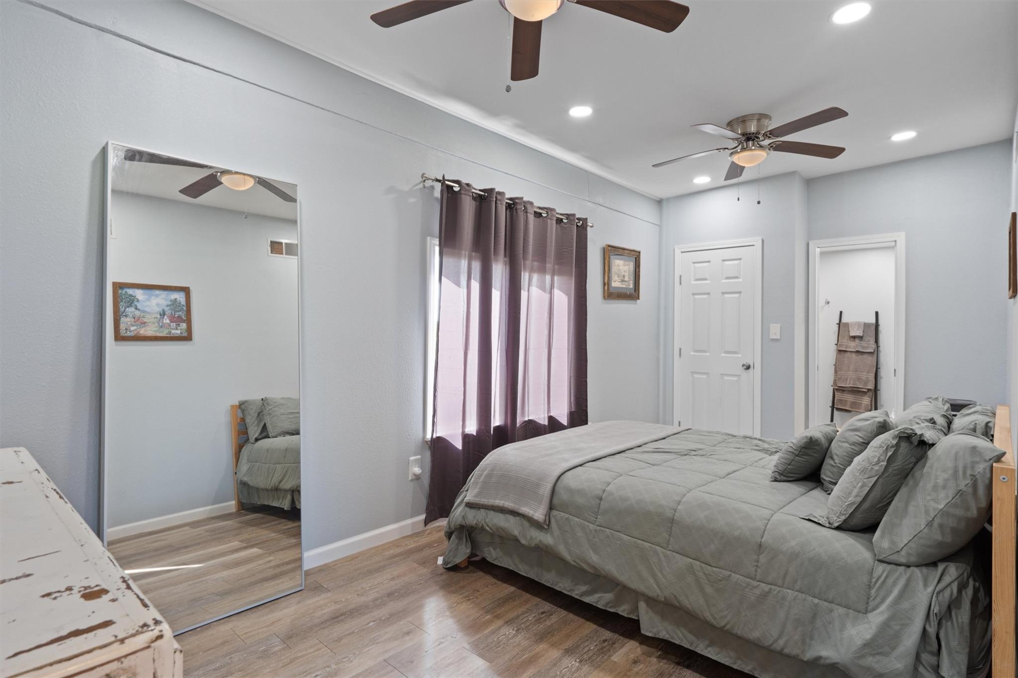 Image 11 of 40 For 1102 Beech St