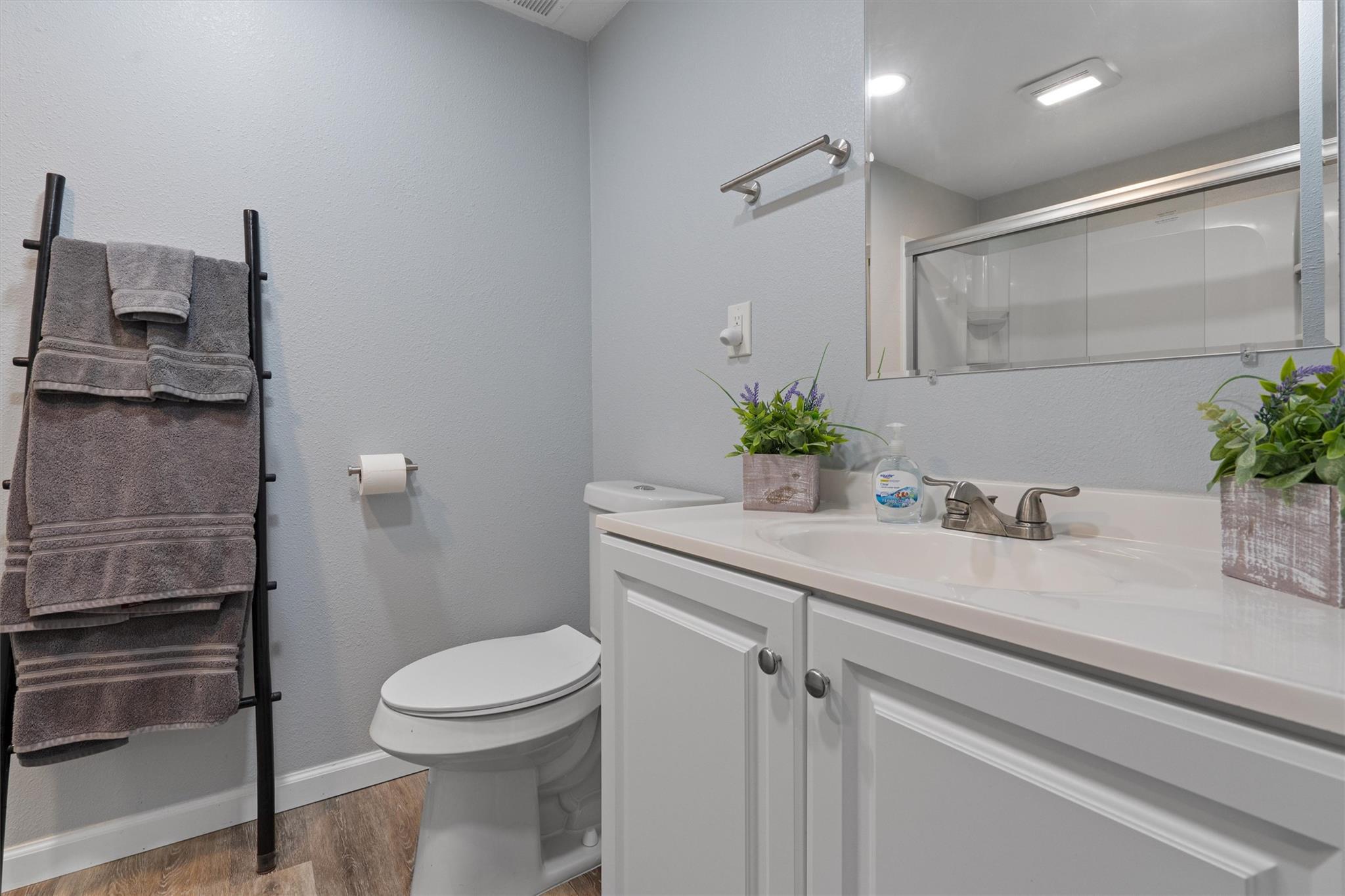 Image 13 of 40 For 1102 Beech St