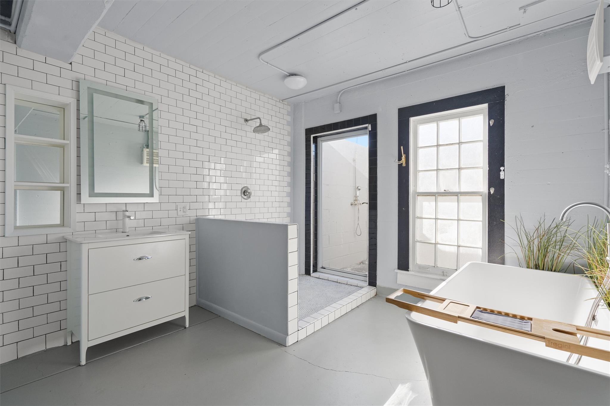 Image 28 of 40 For 1102 Beech St