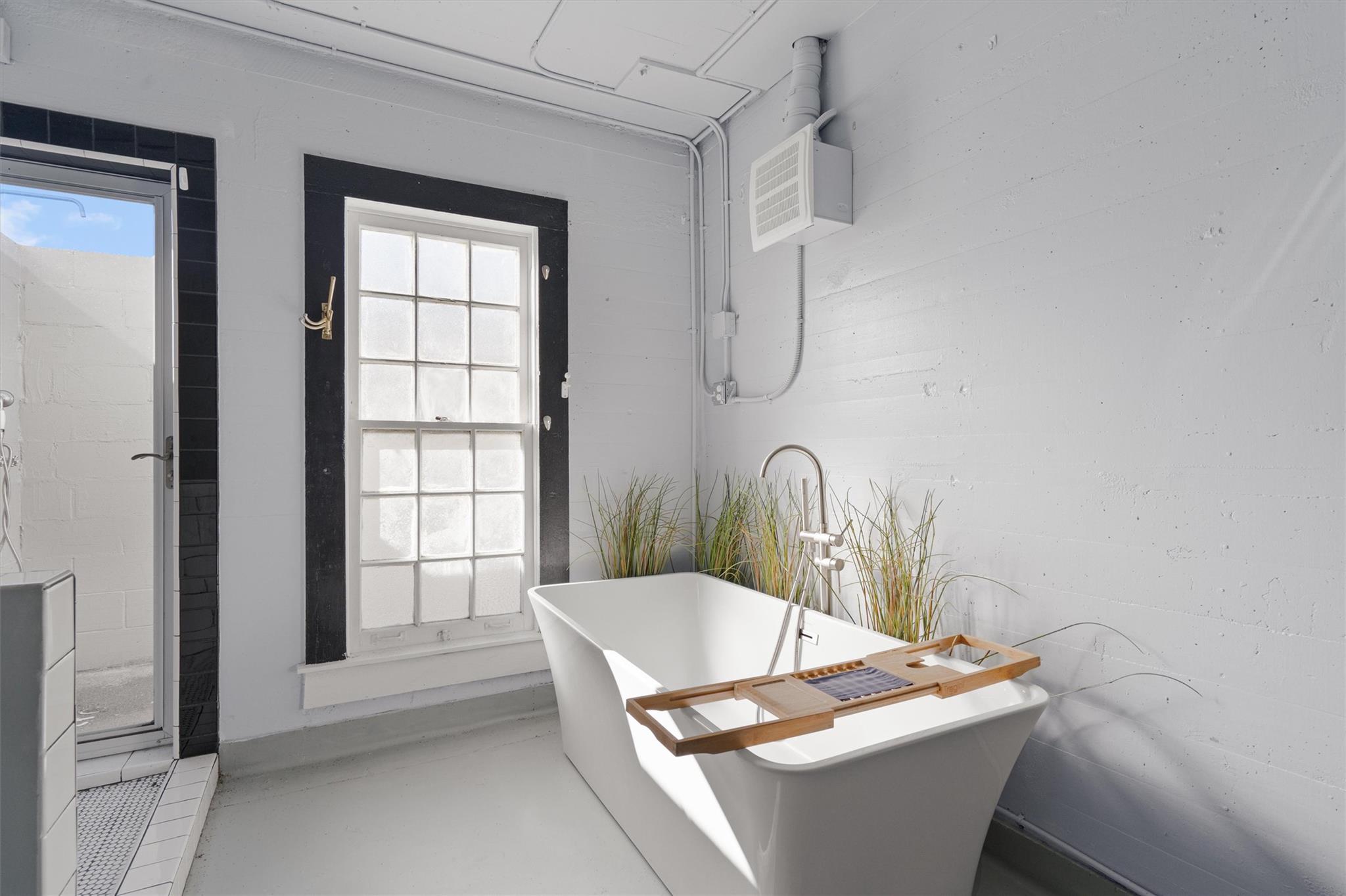 Image 29 of 40 For 1102 Beech St