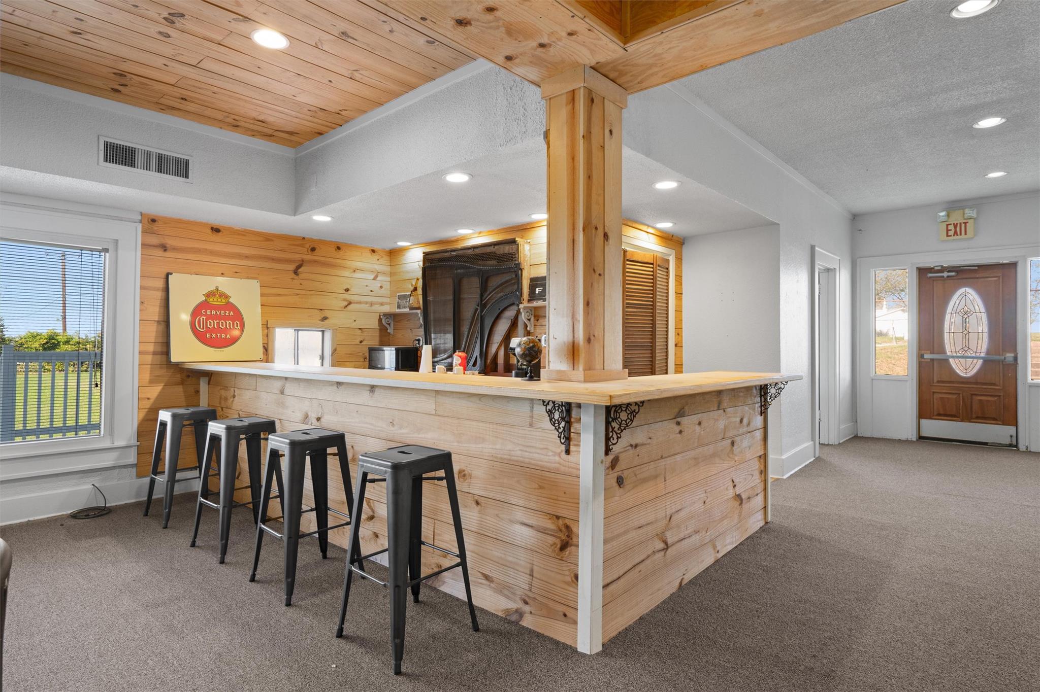 Image 3 of 40 For 1102 Beech St