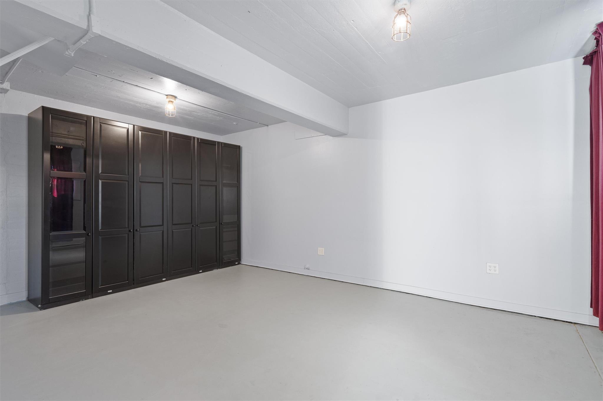 Image 30 of 40 For 1102 Beech St