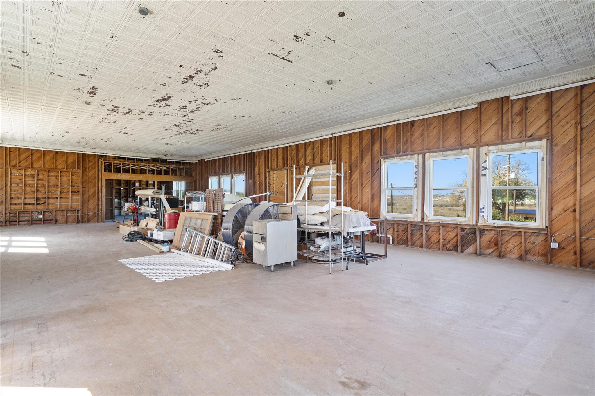 Image 32 of 40 For 1102 Beech St