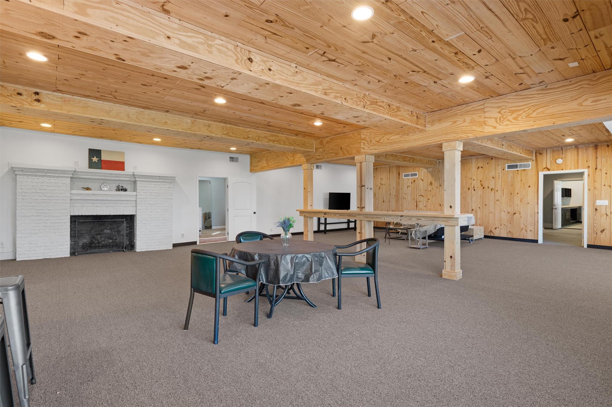 Image 5 of 40 For 1102 Beech St