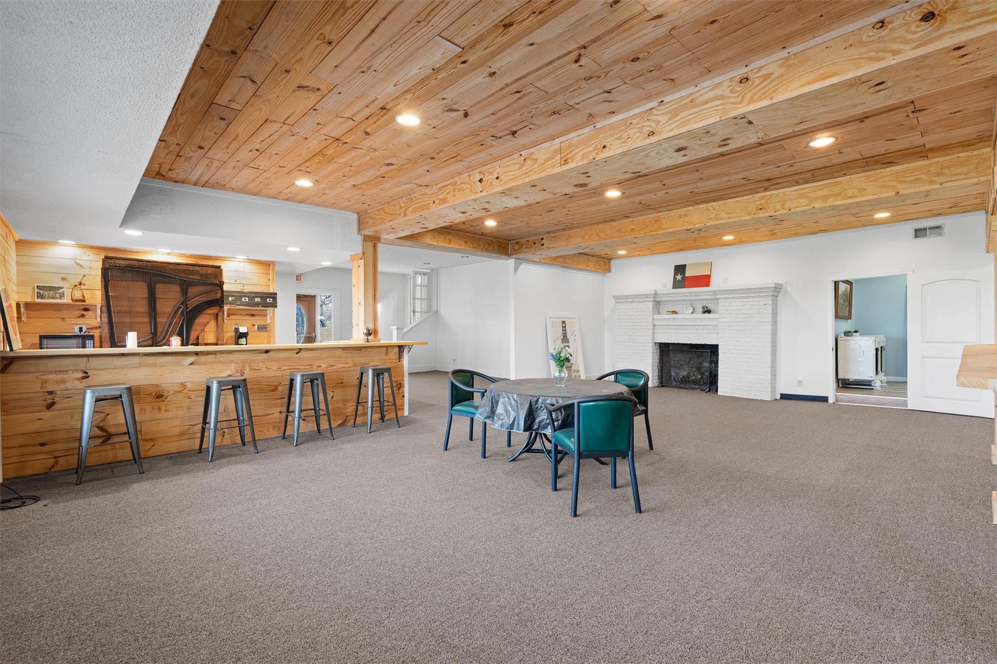 Image 6 of 40 For 1102 Beech St