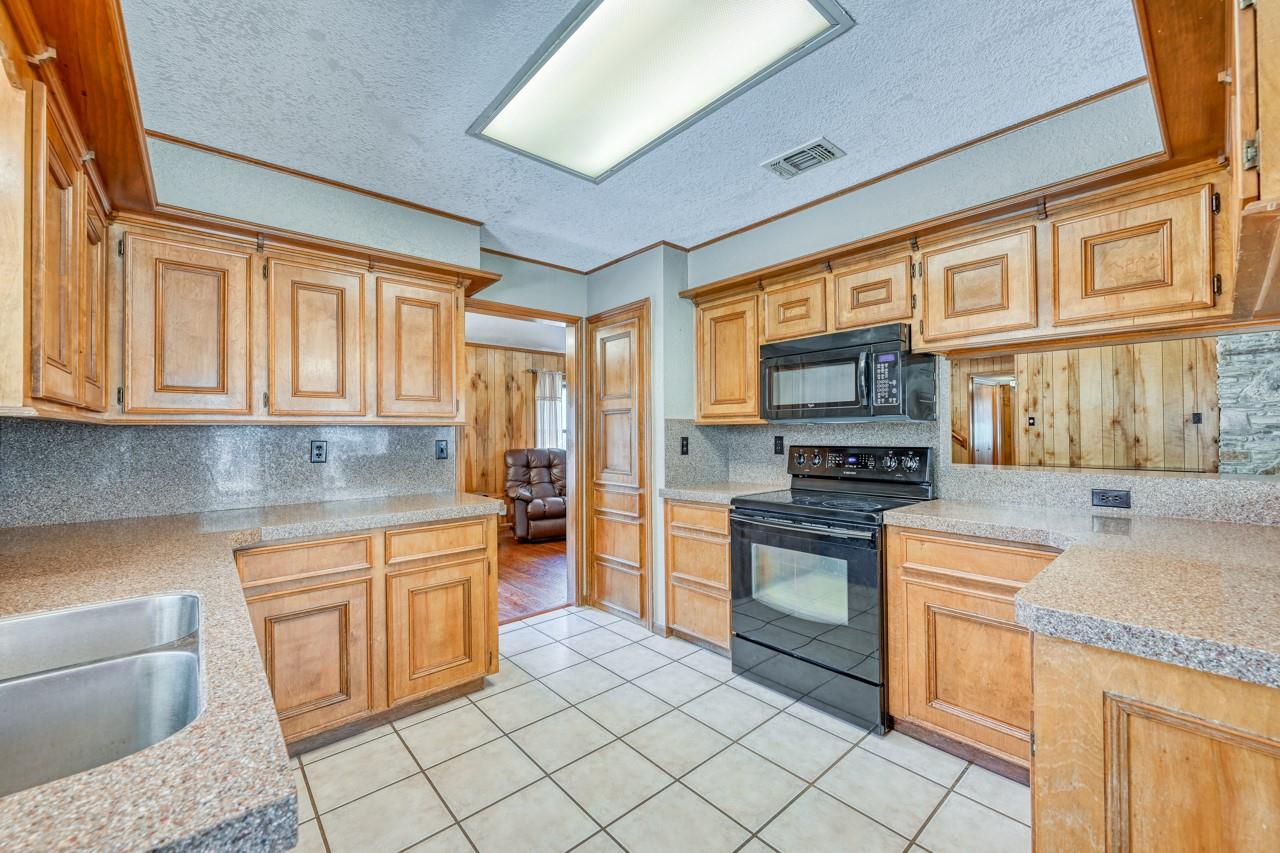 Image 14 of 35 For 21440 Fm 306