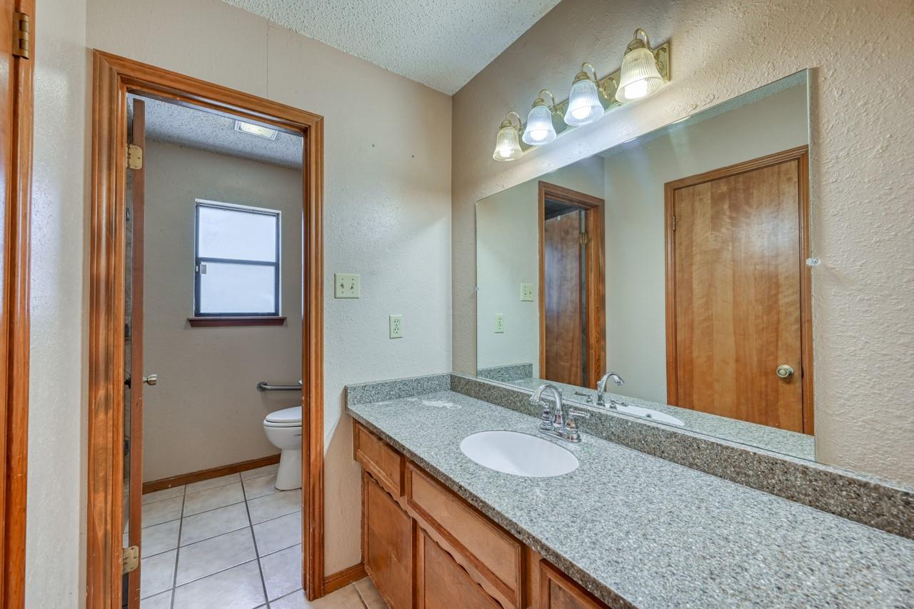 Image 21 of 35 For 21440 Fm 306