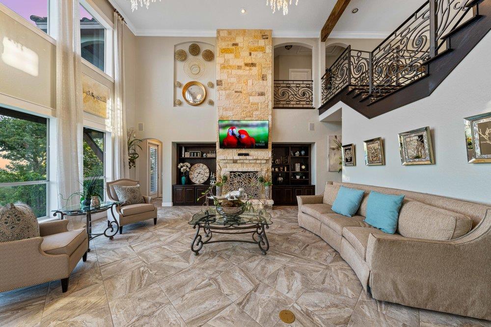 Image 12 of 34 For 1628 Old Boerne Rd