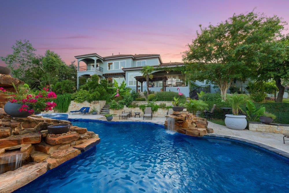 Image 28 of 34 For 1628 Old Boerne Rd