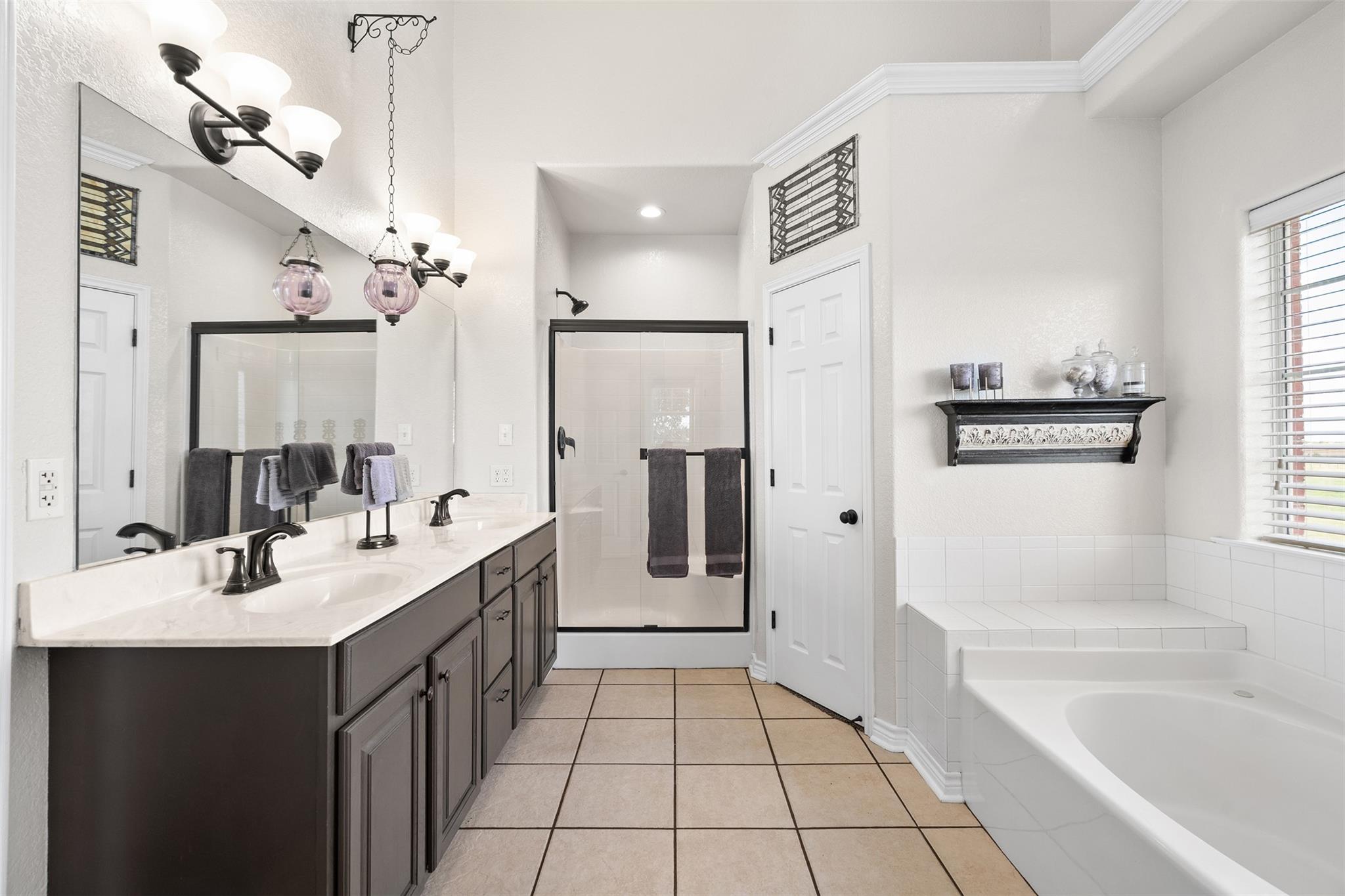 Image 11 of 40 For 876 St Joseph Rd