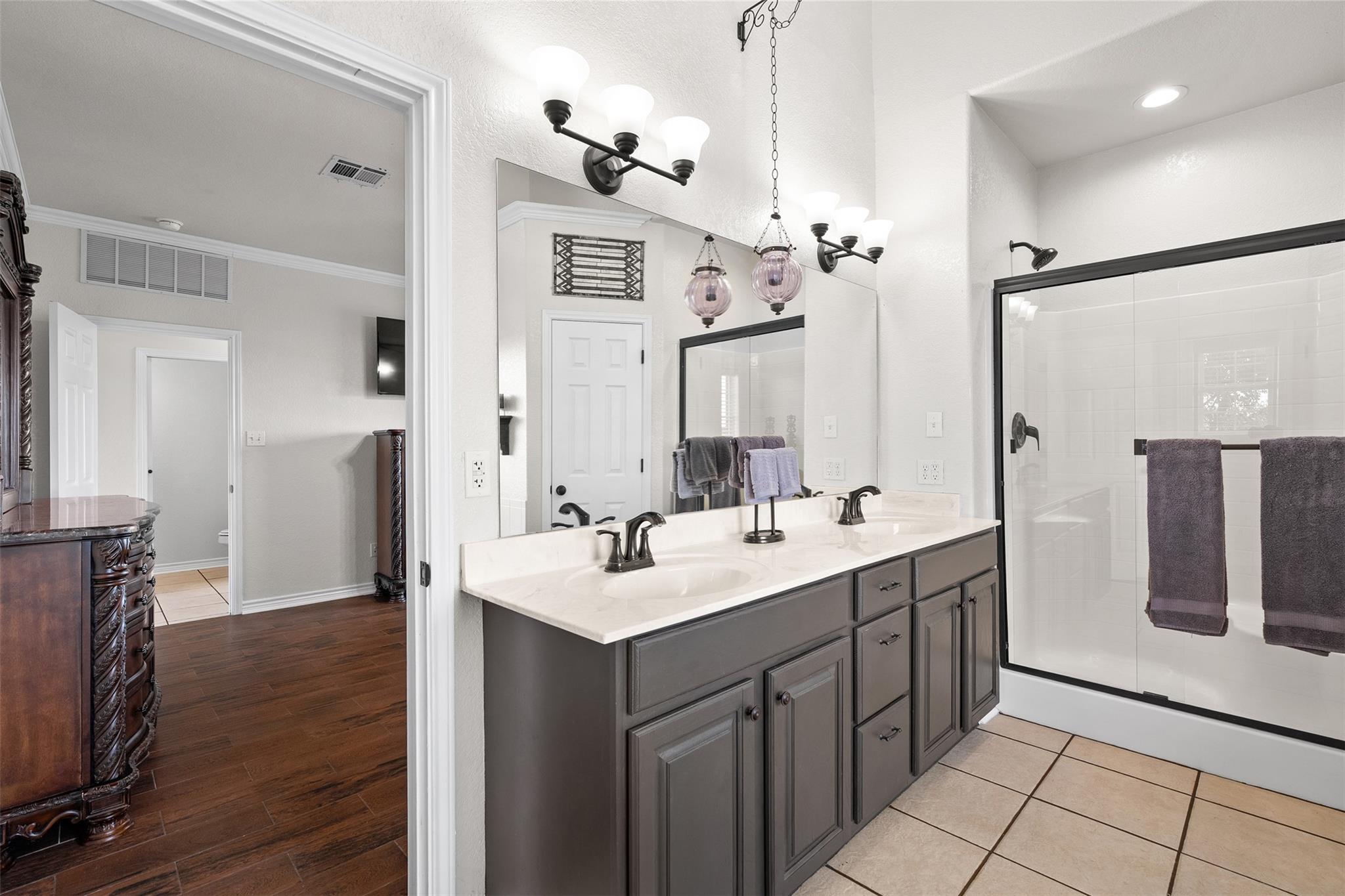 Image 12 of 40 For 876 St Joseph Rd