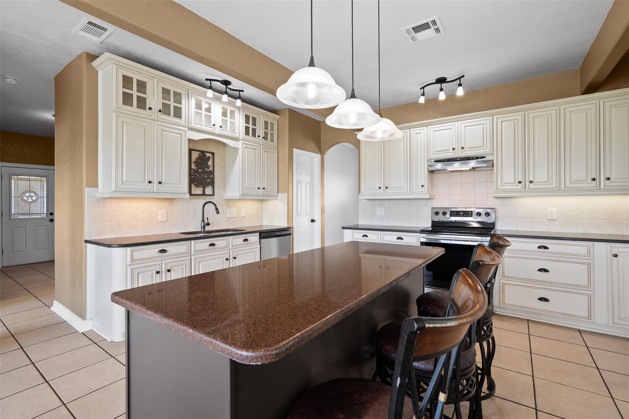 Image 19 of 40 For 876 St Joseph Rd