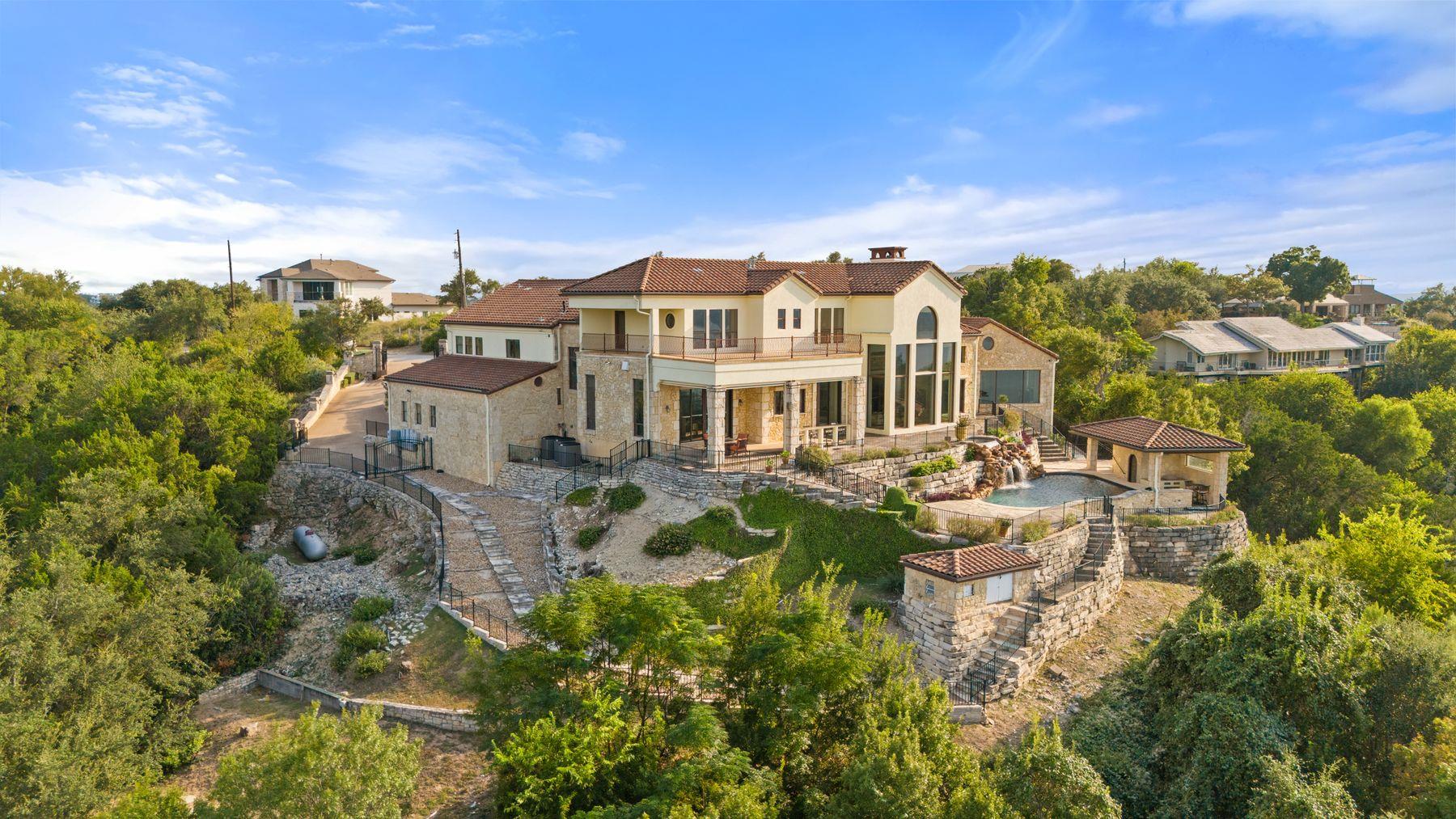 Image 26 of 37 For 12600 Lyndon Dr