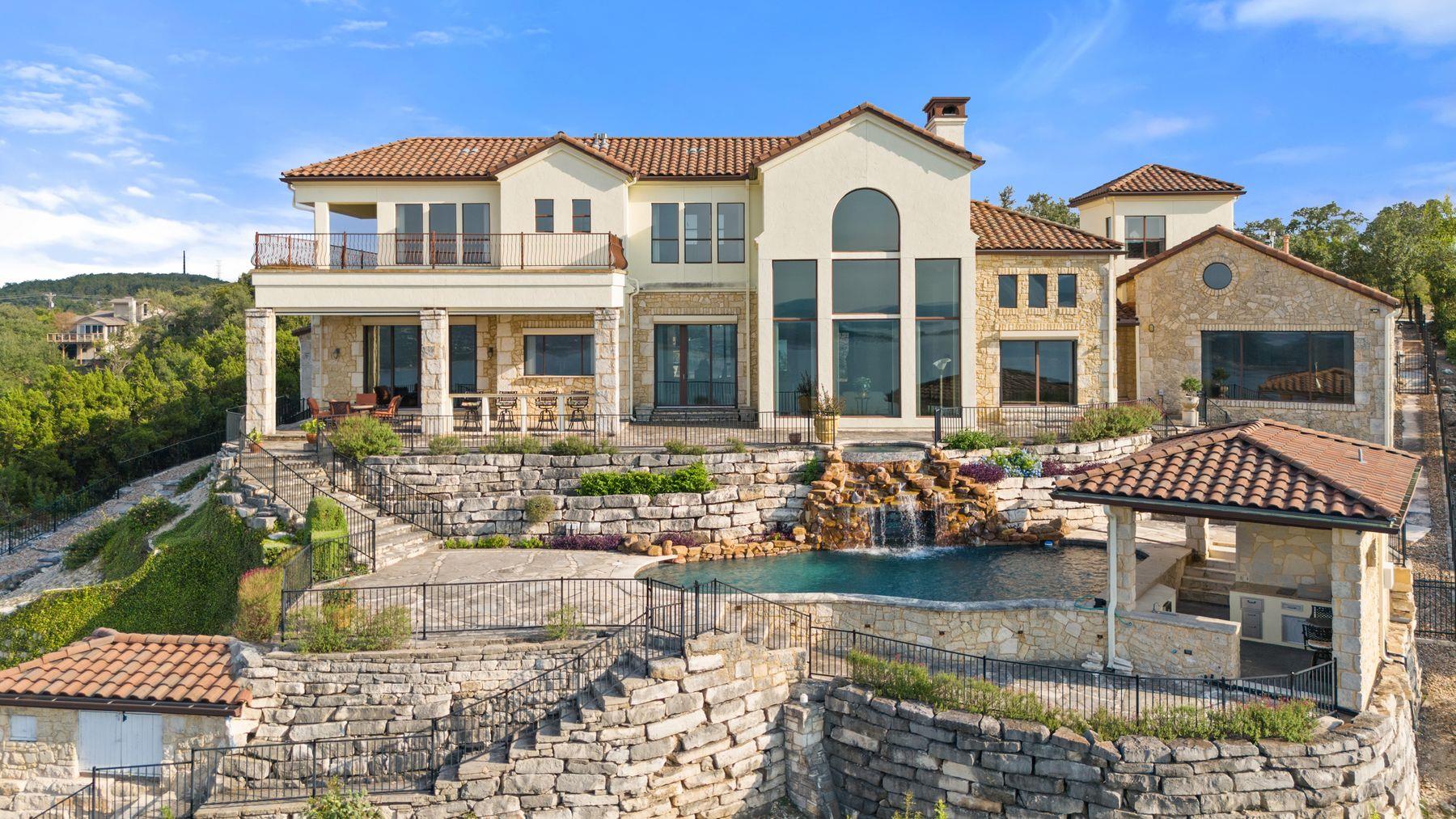 Image 3 of 37 For 12600 Lyndon Dr