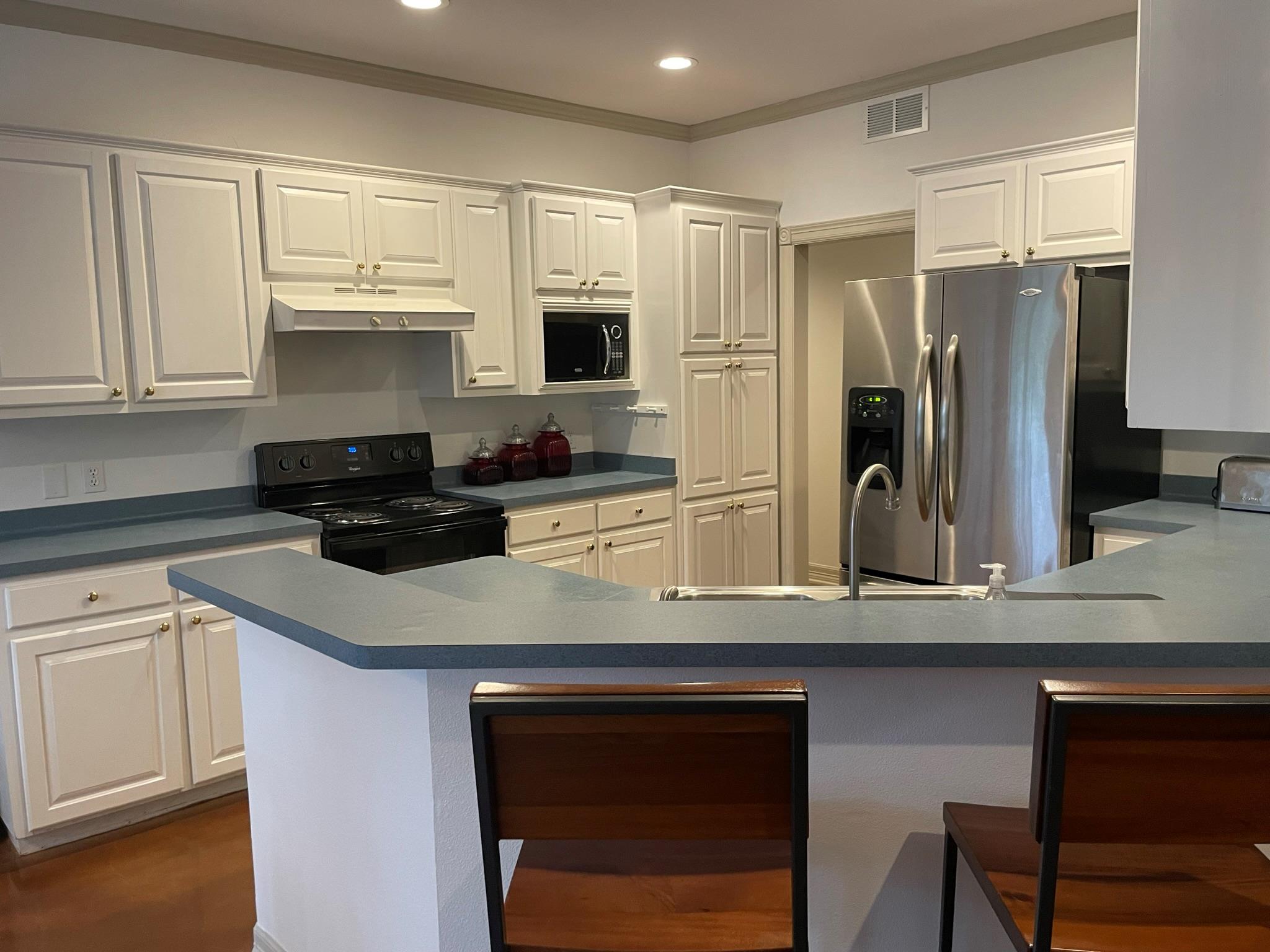 Image 8 of 16 For 641 Evergreen Ln