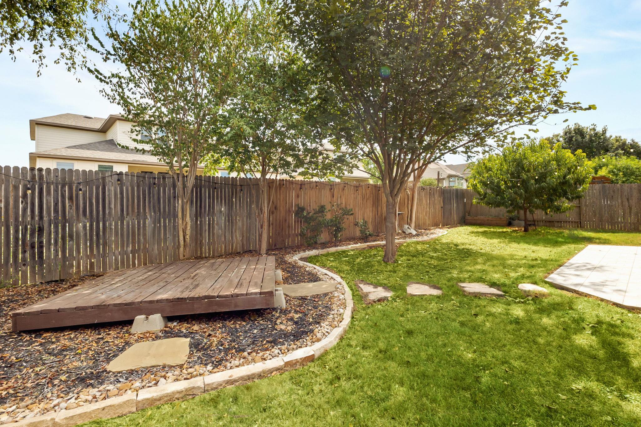 Image 23 of 31 For 661 Bison Ln