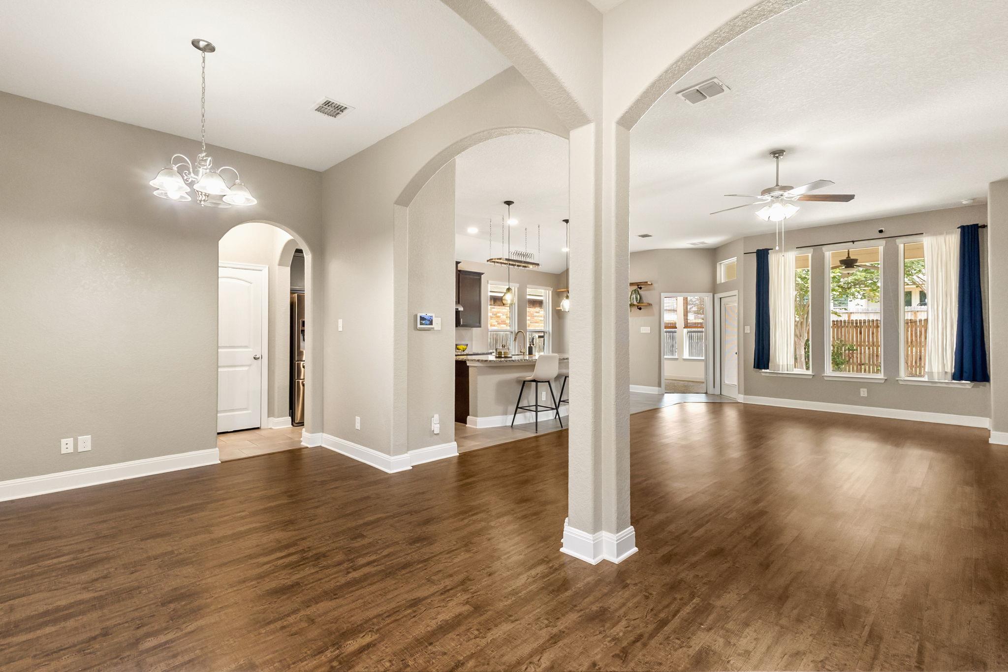 Image 4 of 31 For 661 Bison Ln