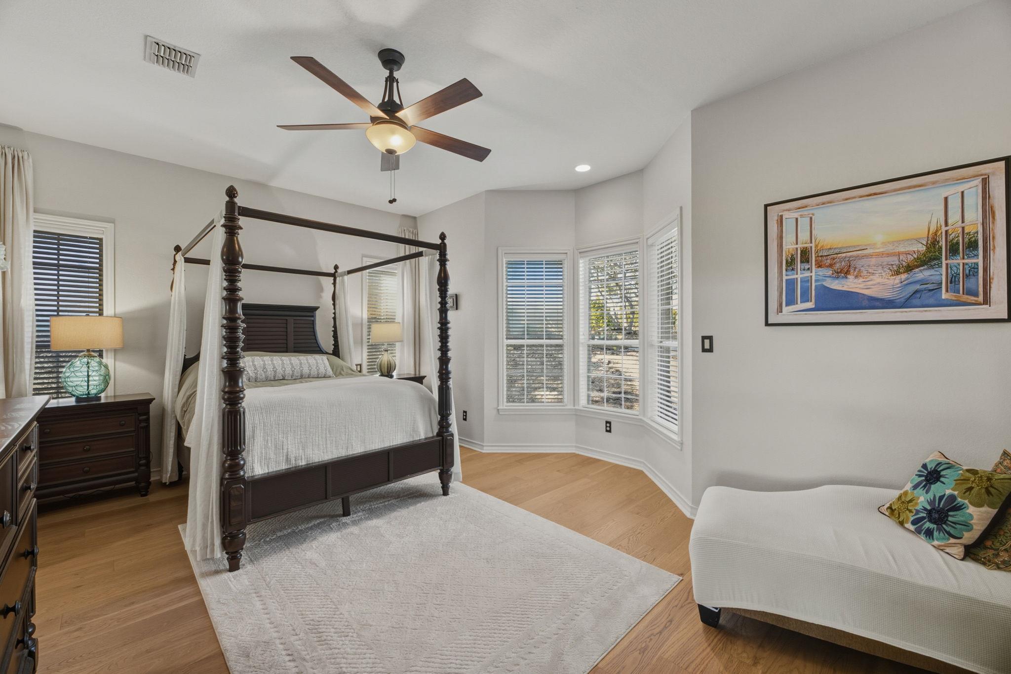 Image 15 of 35 For 103 High Sierra Dr