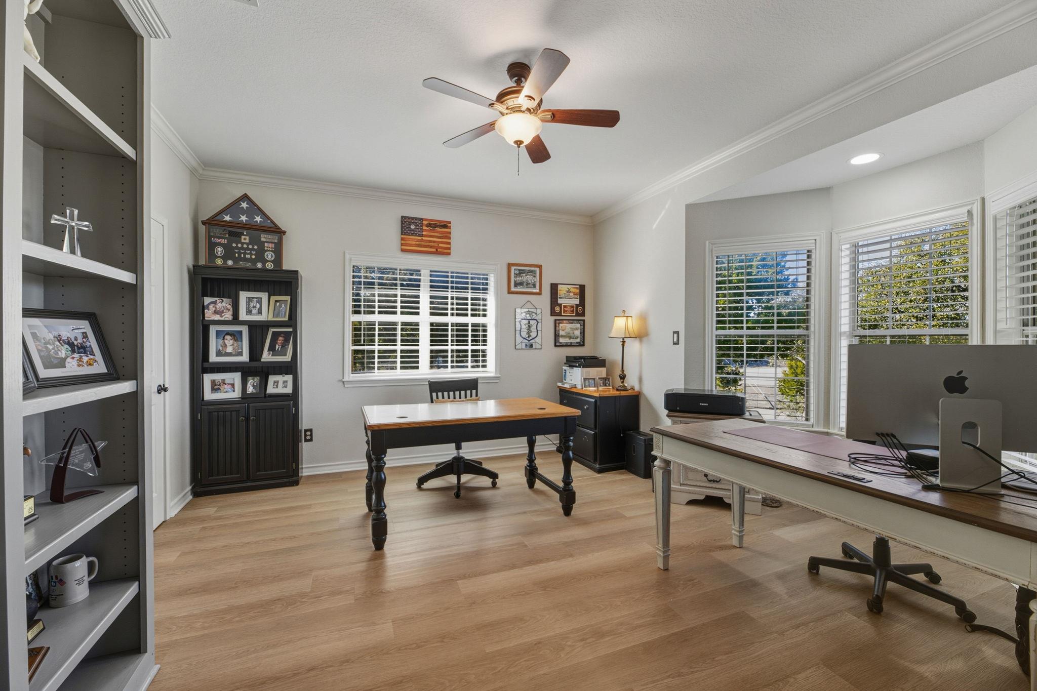 Image 20 of 35 For 103 High Sierra Dr