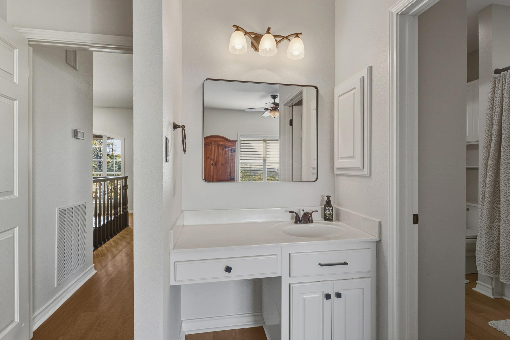 Image 23 of 35 For 103 High Sierra Dr