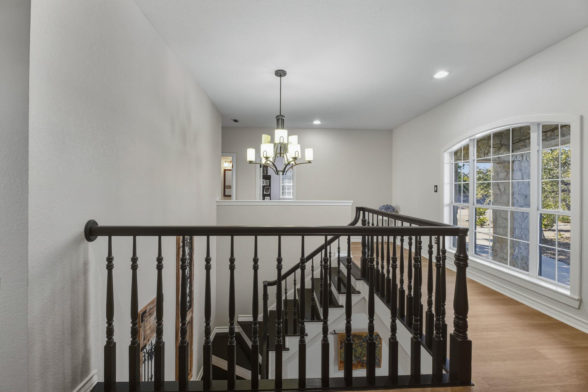 Image 27 of 35 For 103 High Sierra Dr