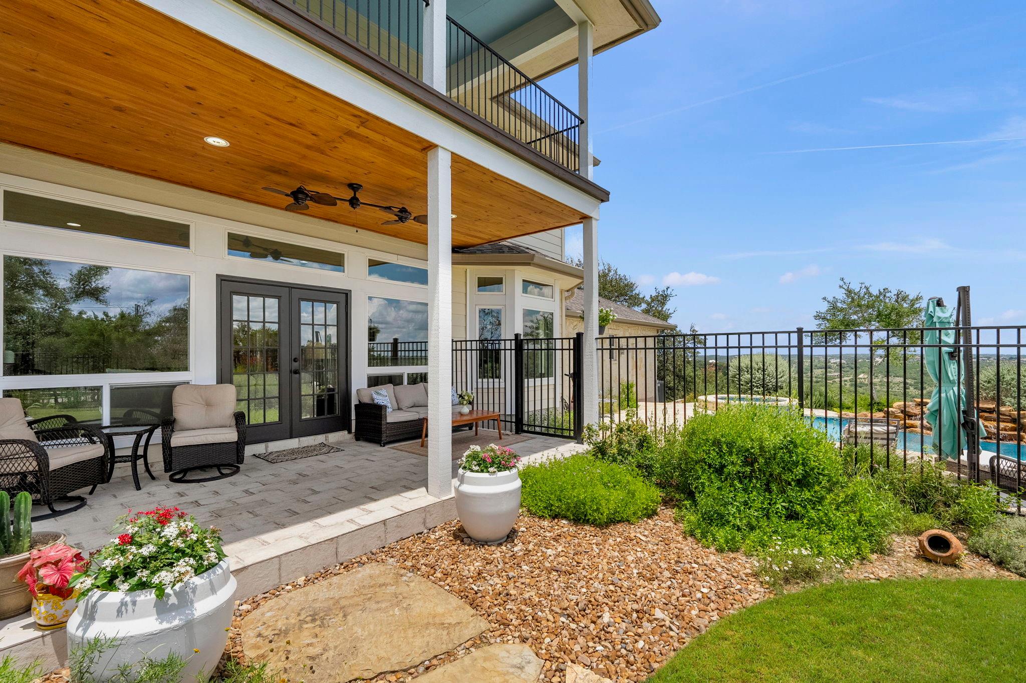 Image 28 of 35 For 103 High Sierra Dr