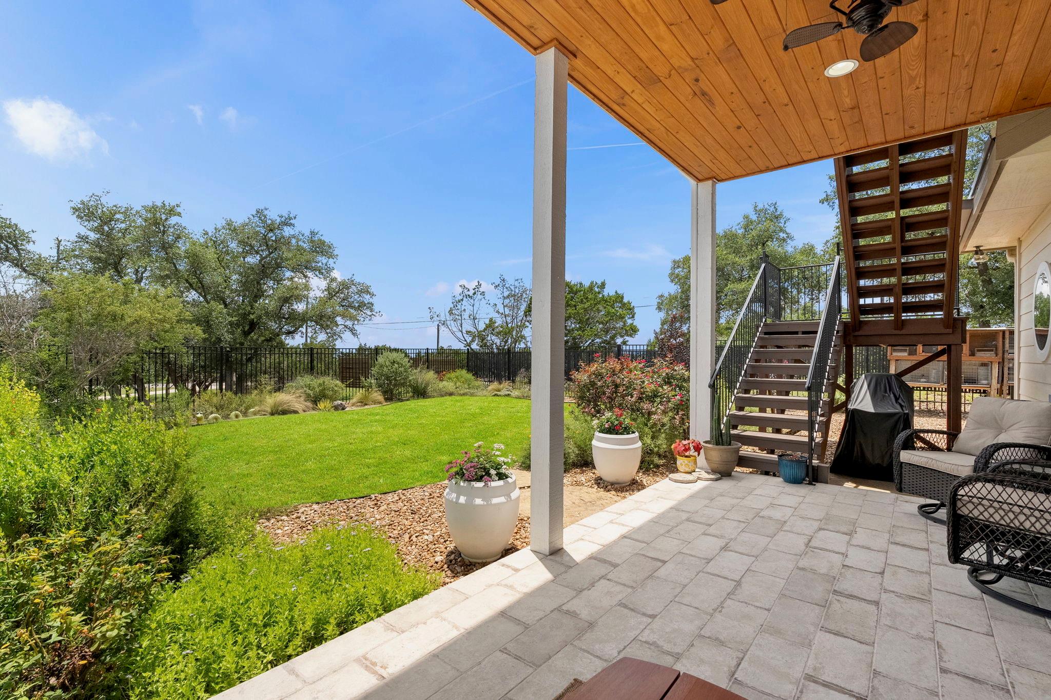 Image 29 of 35 For 103 High Sierra Dr