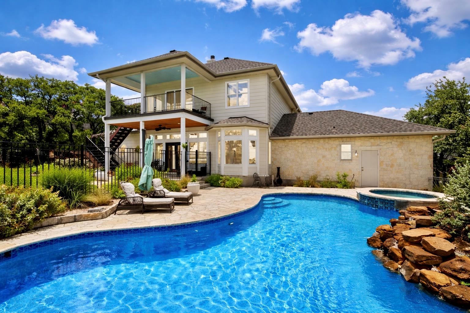 Image 3 of 35 For 103 High Sierra Dr