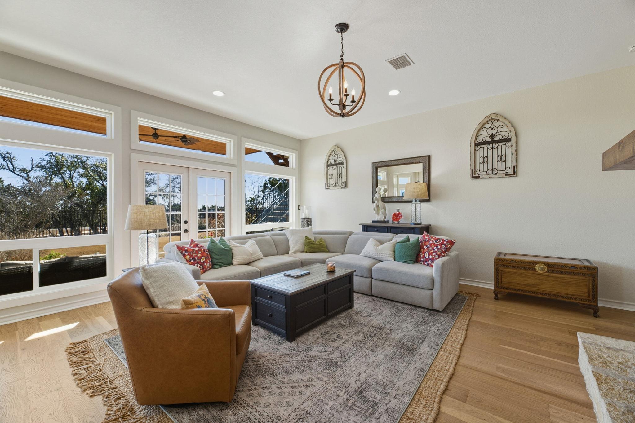 Image 9 of 35 For 103 High Sierra Dr