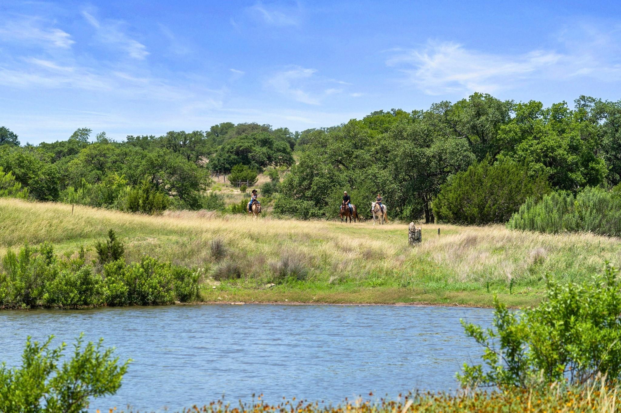 Image 34 of 40 For 577 Cattle Creek Rd