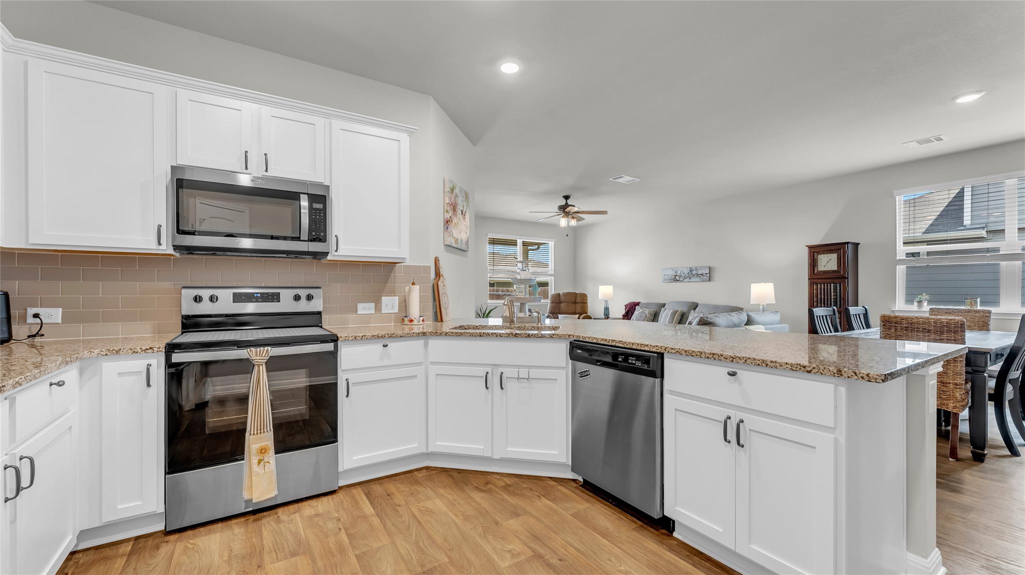 Image 11 of 35 For 235 Bunting Ln