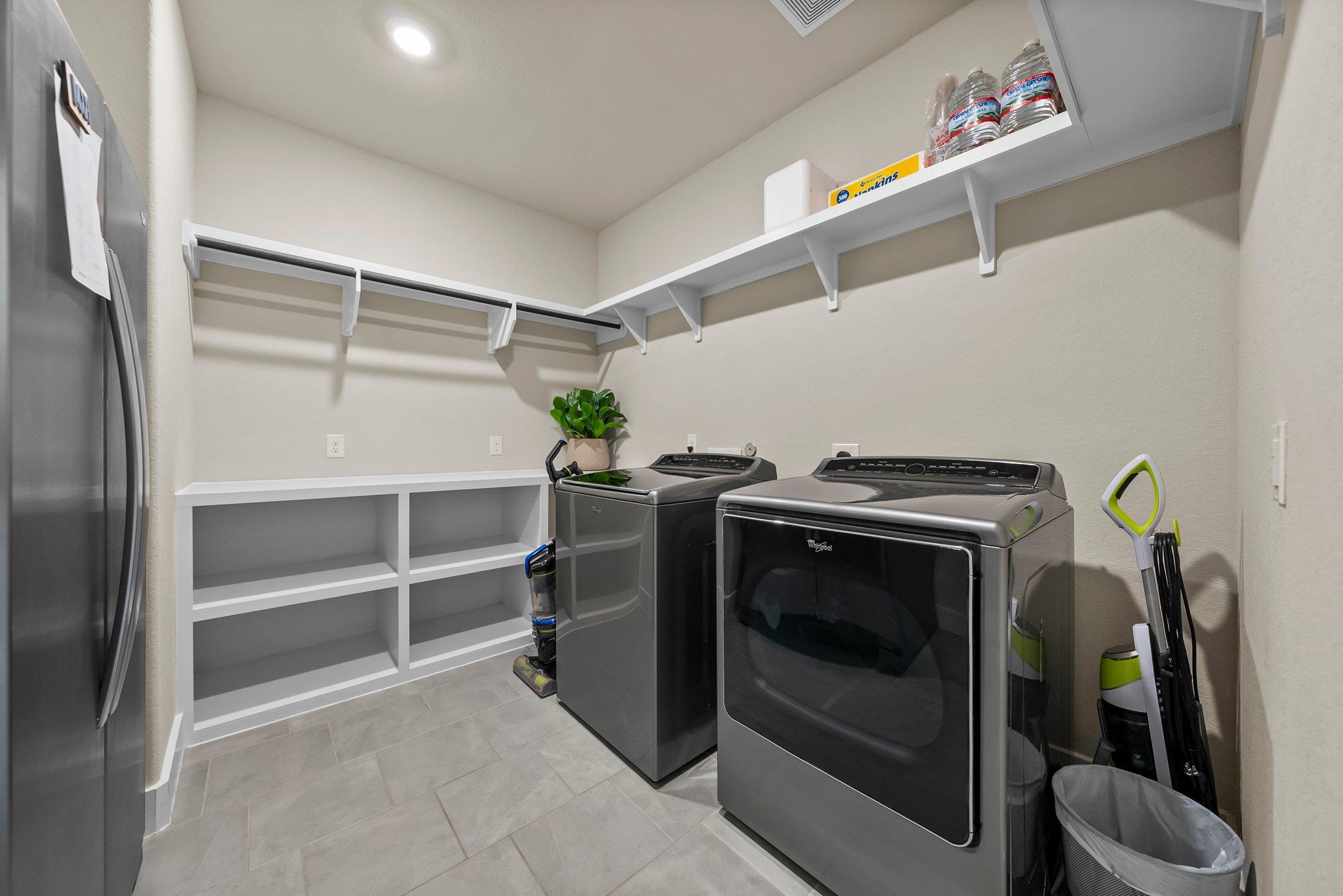 Image 33 of 40 For 5721 Dry Comal Dr
