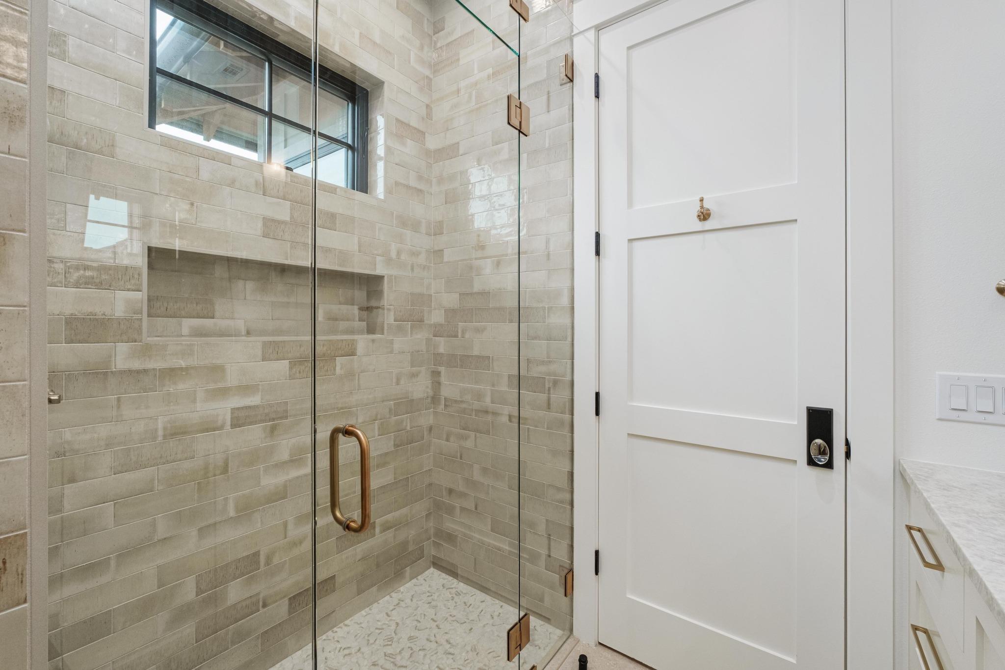 Image 25 of 40 For 000 Old Red Ranch Rd