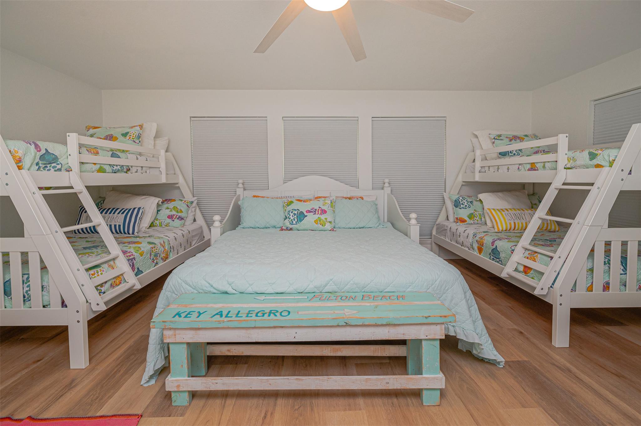 Image 11 of 40 For 27 Bimini Dr