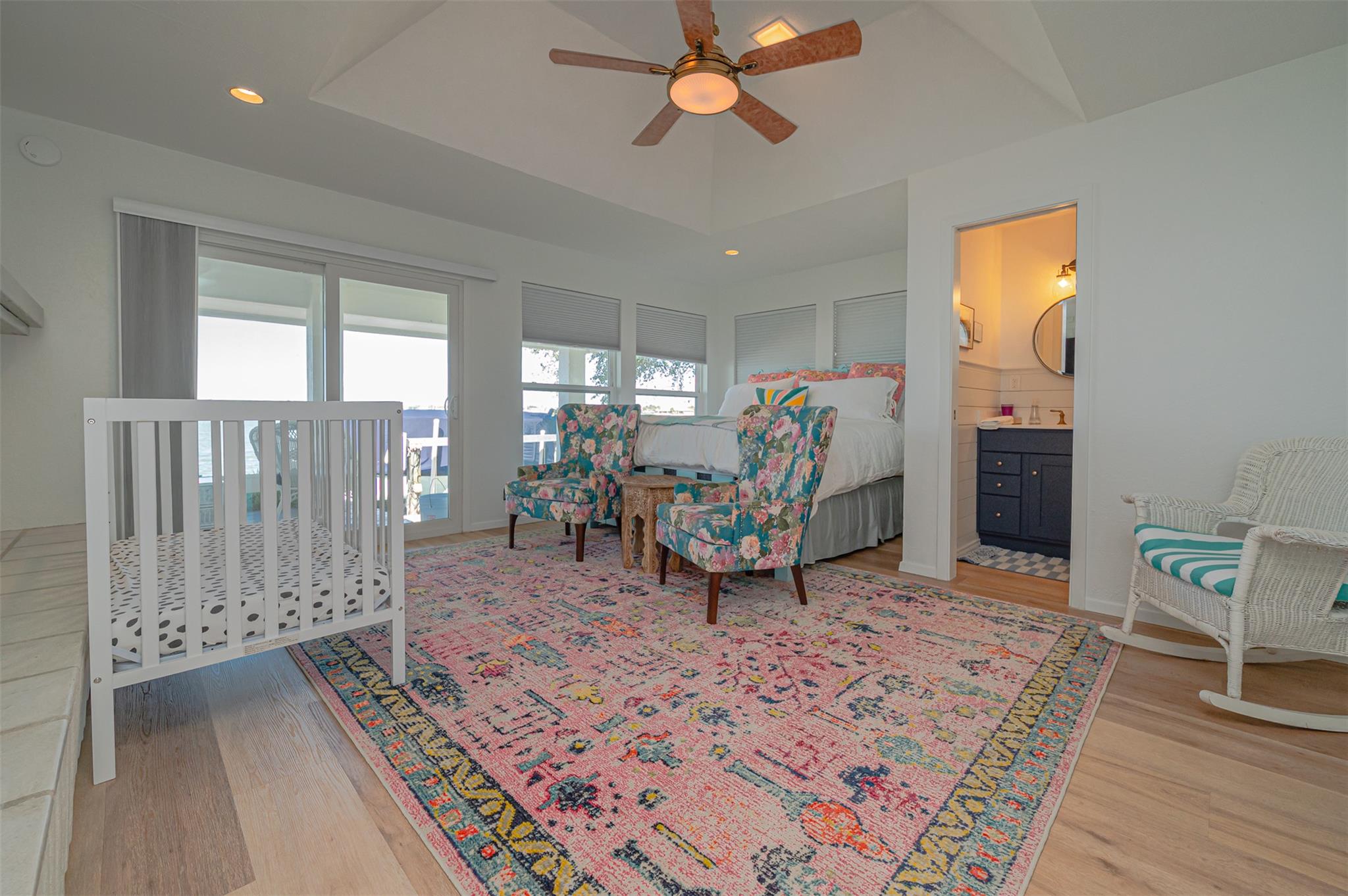 Image 19 of 40 For 27 Bimini Dr