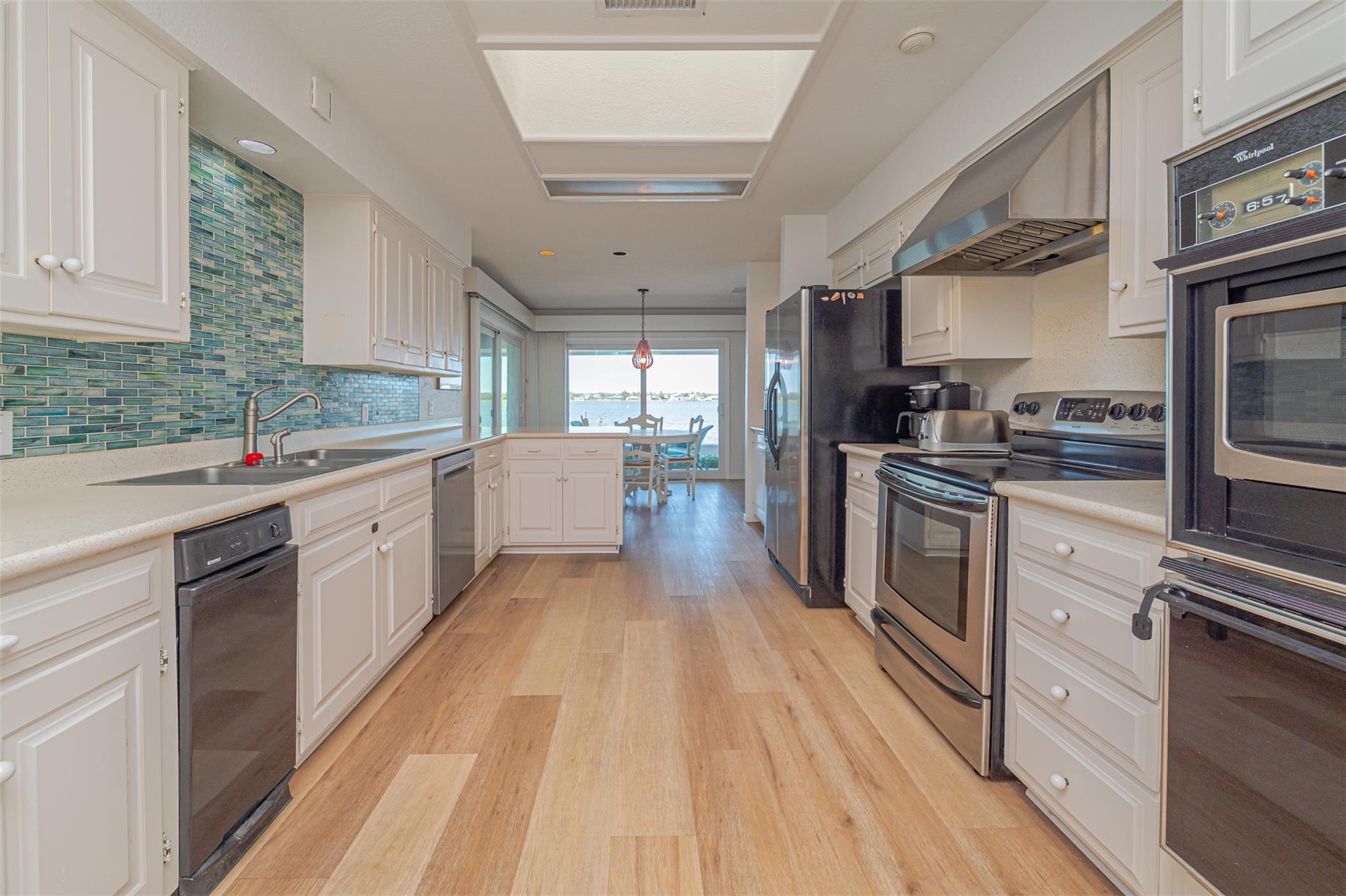 Image 30 of 40 For 27 Bimini Dr