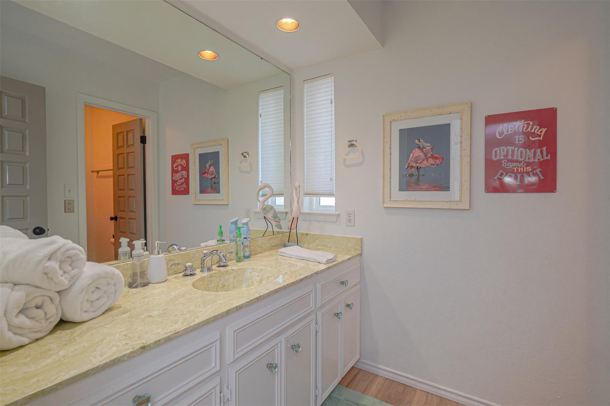 Image 34 of 40 For 27 Bimini Dr