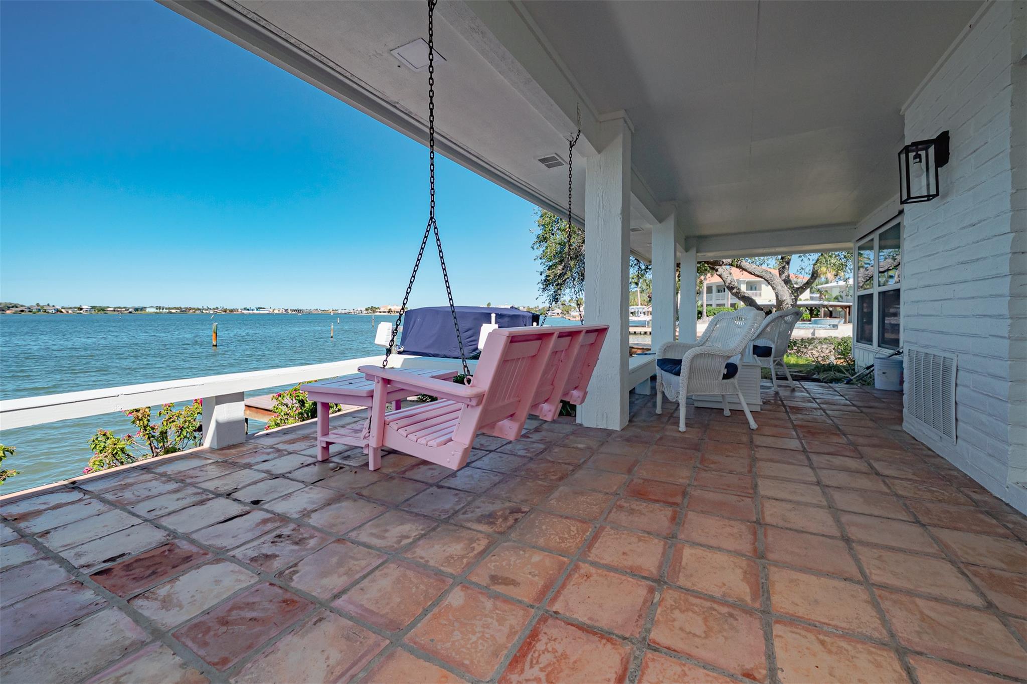 Image 8 of 40 For 27 Bimini Dr