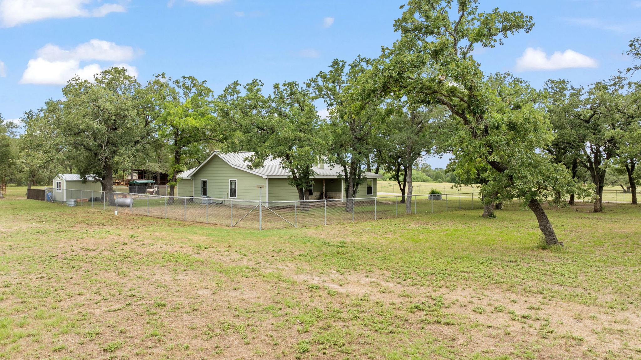 Image 17 of 40 For 3434 Prairie Lea Rd