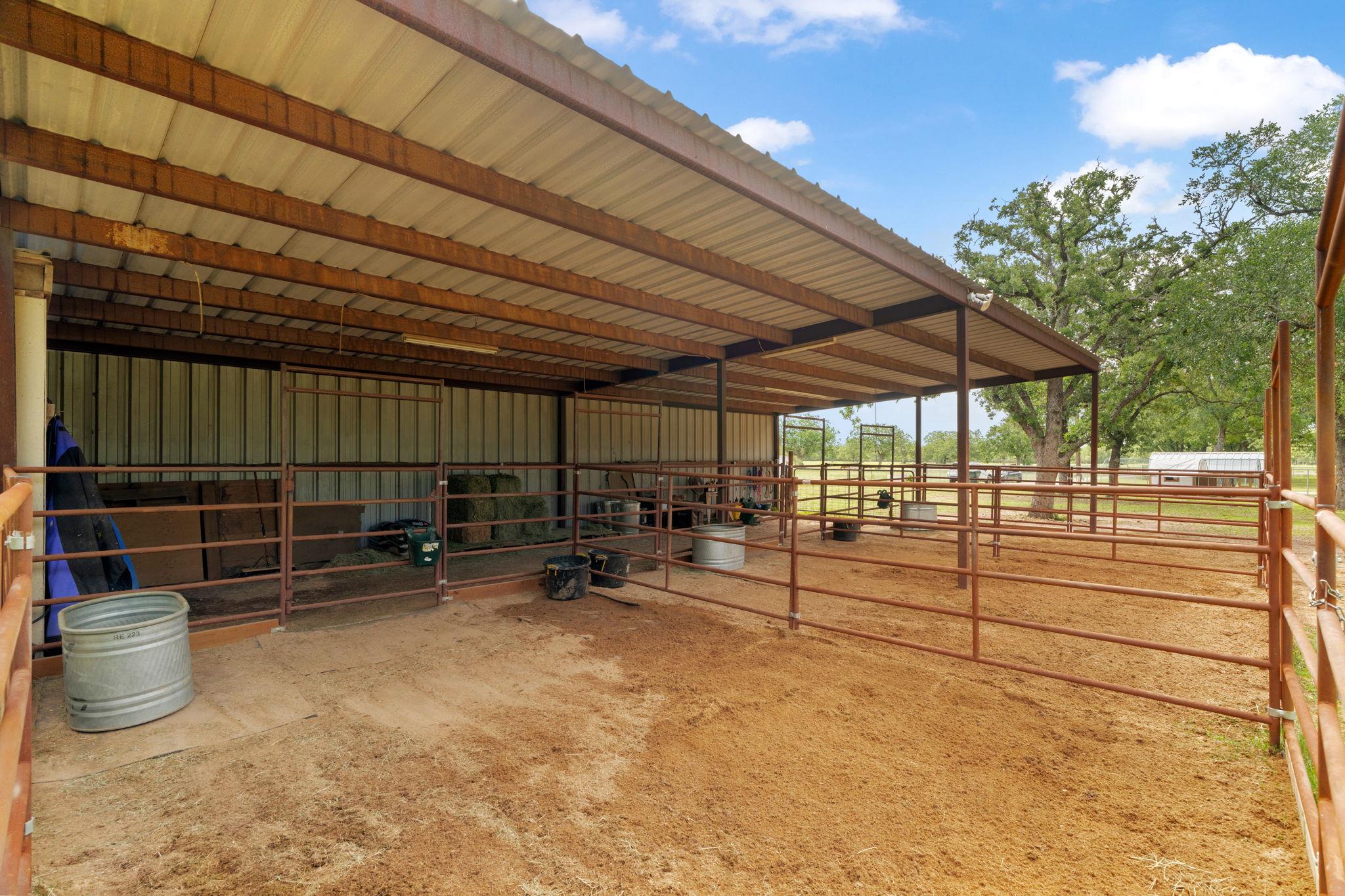 Image 33 of 40 For 3434 Prairie Lea Rd